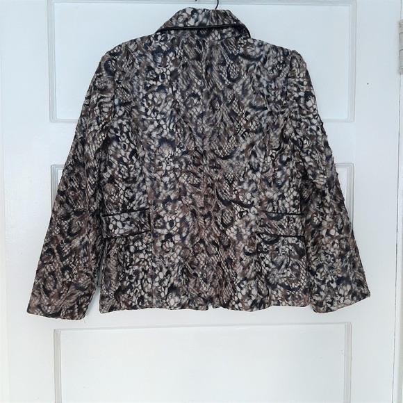 Chicos Women's Faux Fur Animal Print Zip Front Jacket - Picture 2 of 8